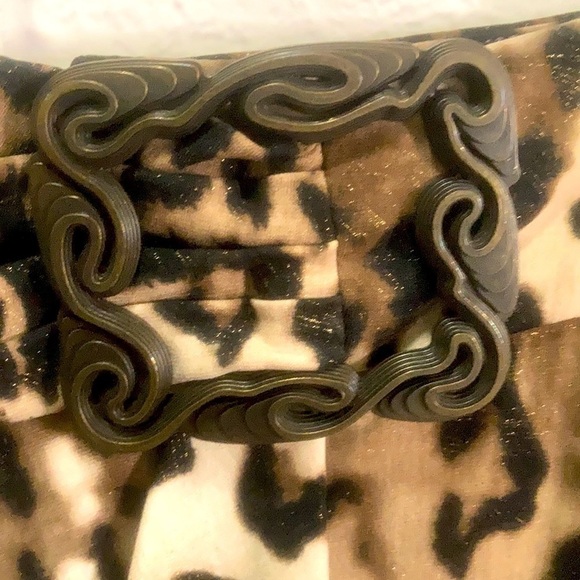 Svetlana Leopard Woman Skirt bronze buckle Size 6 - Picture 3 of 5